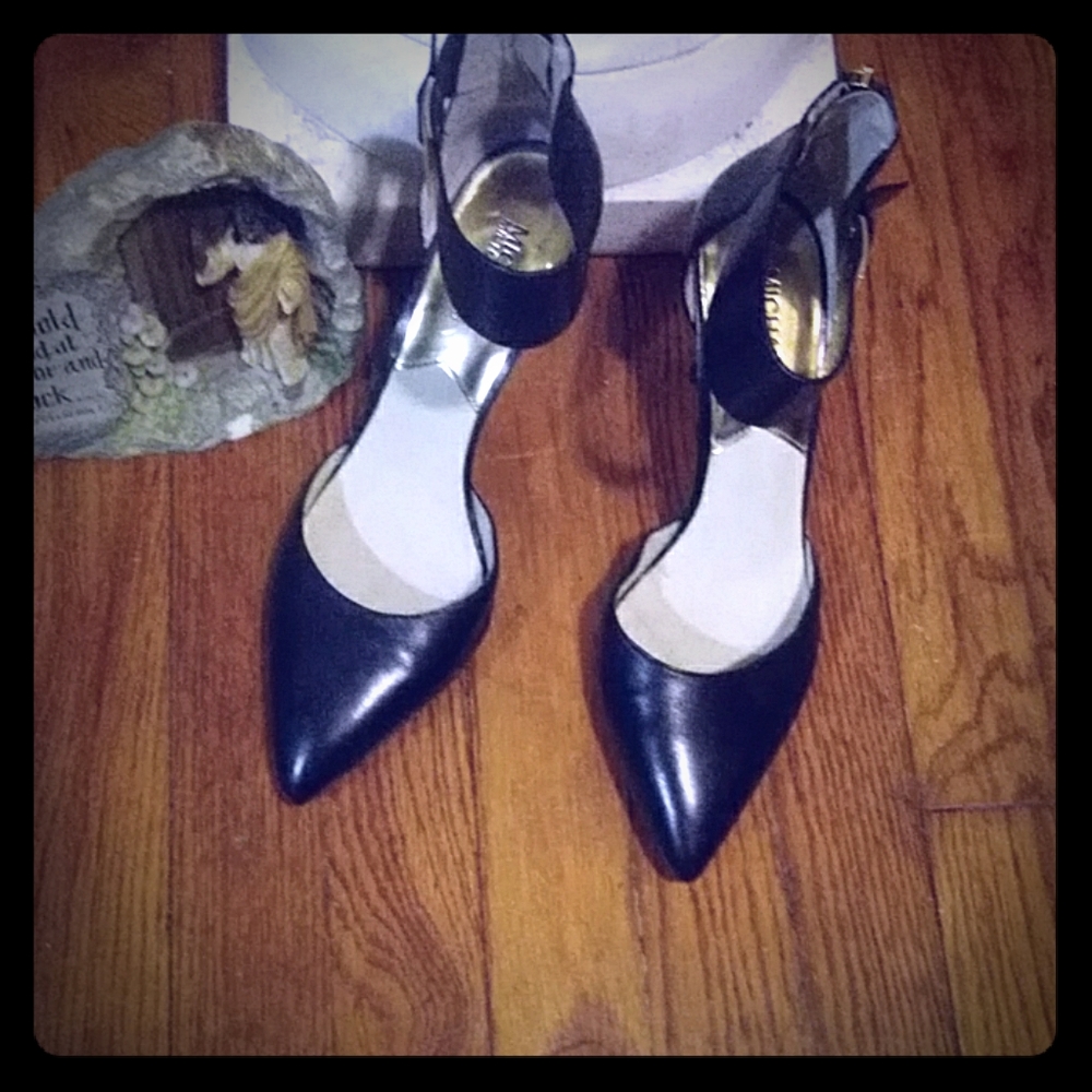 Michael Kors black heels/used